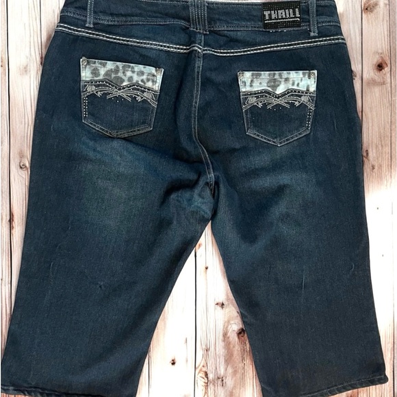 Thrill Capri Jeans Women’s Size 20 Mid Rise Denim Cropped Pants - Picture 2 of 6